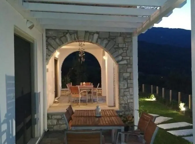 Moses מלון דירות