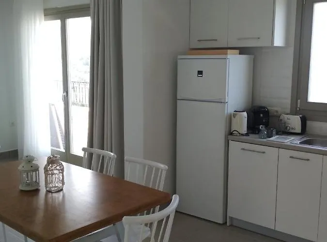 Moses מלון דירות