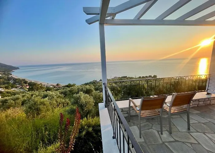 Moses מלון דירות 4*